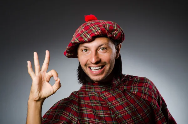 穿着传统服装的有趣的苏格兰人 — 图库照片