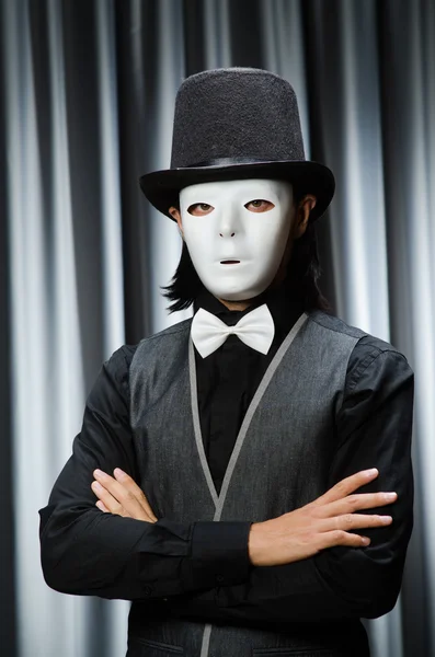 Grappig concept met theatraal masker — Stockfoto