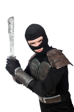 Beyaz bıçaklı ninja.