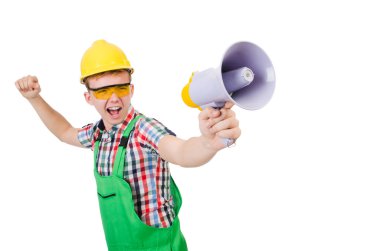 Hoparlörü beyaz olan komik inşaat işçisi.