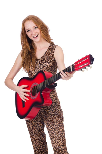 Mujer tocando la guitarra aislada en blanco — Foto de Stock