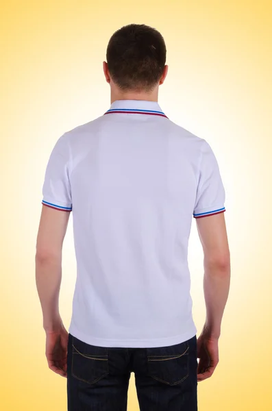 Camiseta masculina aislada sobre fondo blanco — Foto de Stock