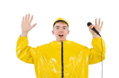 Sarı takım elbiseli adam, beyazda izole edilmiş.