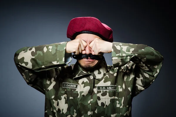 Soldado divertido en concepto militar —  Fotos de Stock