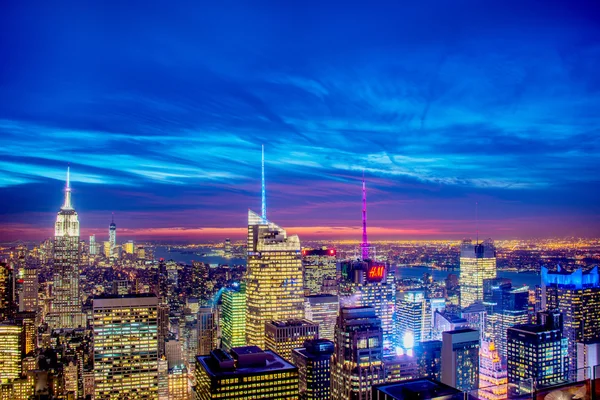 Famous skyscrapers of New York at night — Stock Photo, Image