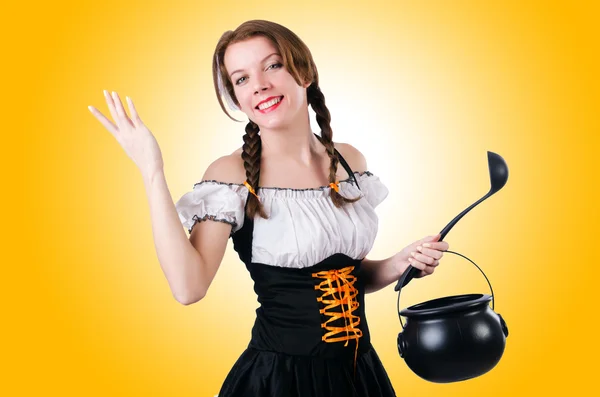 Deutsches Mädchen in traditioneller Festtagskleidung — Stockfoto