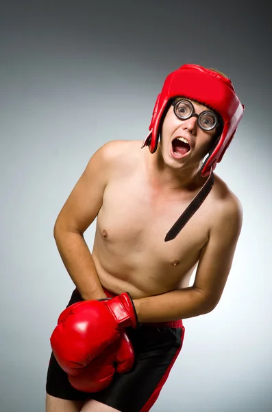 Rolig nörd boxare i sport koncept — Stockfoto