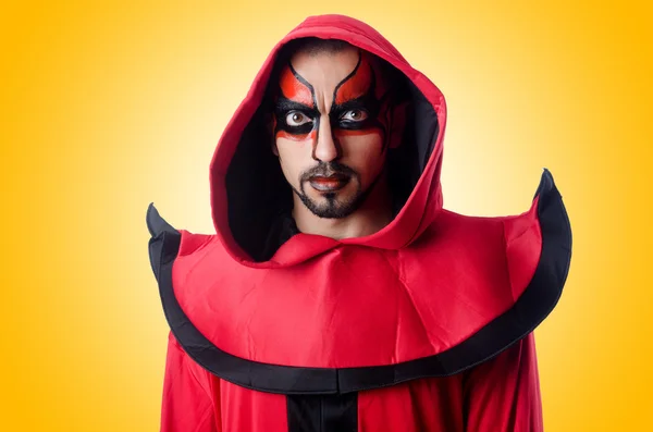 Mann Teufel im roten Kostüm — Stockfoto