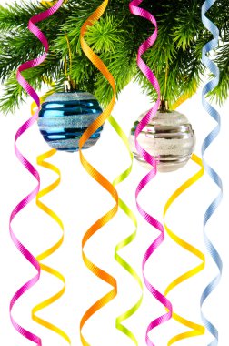 Noel süslemeleri beyazların üzerinde izole.