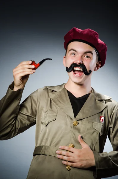 Soldado engraçado no conceito militar — Fotografia de Stock