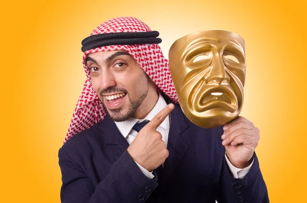 Uomo arabo con maschera — Foto Stock
