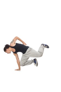 Beyazların üzerinde yalnız dans eden adam