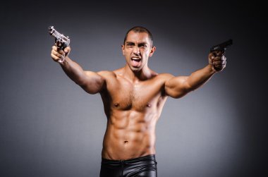 Tabancalı adam sökük