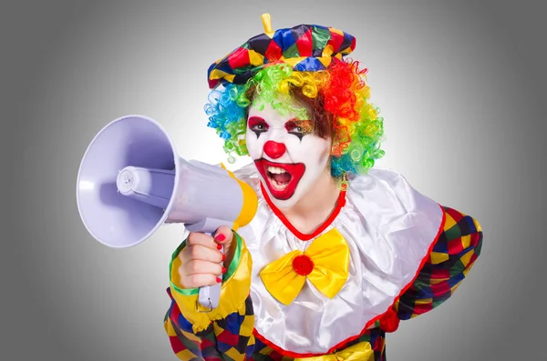Клоун с громкоговорителем — стоковое фото