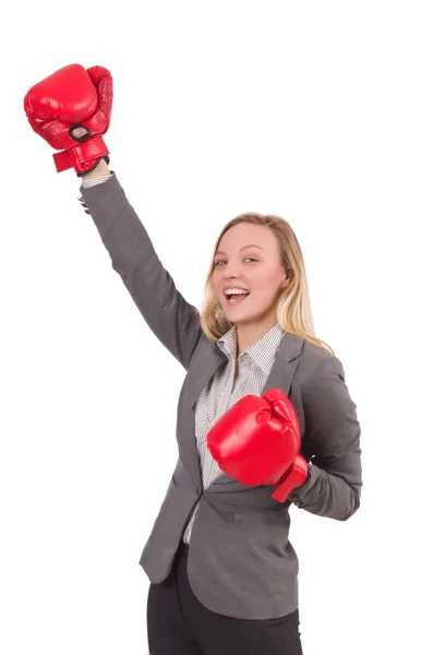 Деловая женщина в боксёрских перчатках на белом — стоковое фото