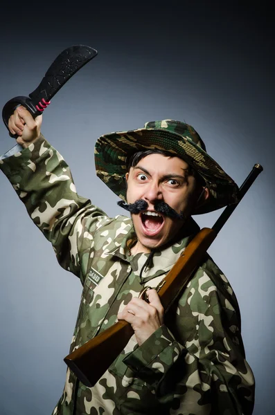 Soldado engraçado no conceito militar — Fotografia de Stock