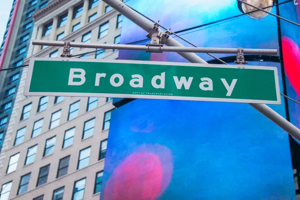 Street sign on Broadway — Stock Photo, Image