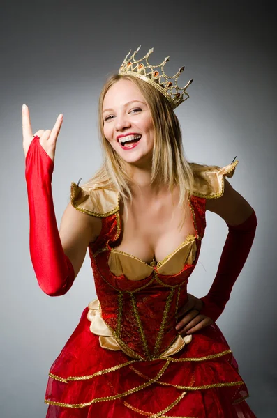 Queen in red costume — Stock Photo, Image