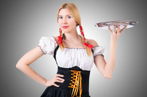 Ragazza tedesca in abbigliamento tradizionale festival — Foto Stock