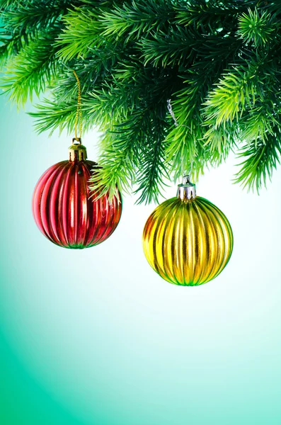 Jul dekoration på gran trädet — Stockfoto