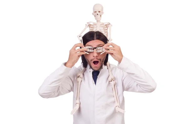 Profesor divertido con esqueleto aislado en blanco —  Fotos de Stock