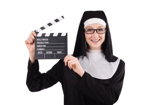 Nun med filmbräda isolerad på vitt — Stockfoto