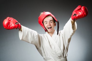 Spor konseptinde komik bir boksör