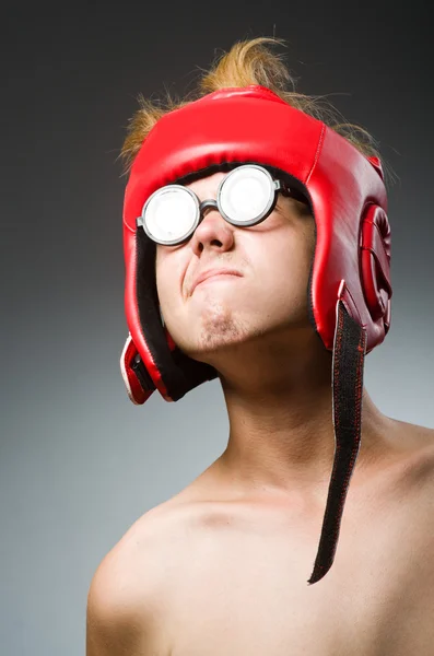运动概念中有趣的书呆子拳击手 — 图库照片