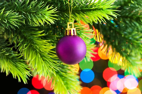 Decoración de Navidad en el abeto — Foto de Stock