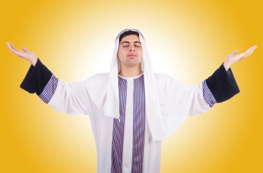 Duygusal Arap delikanlı