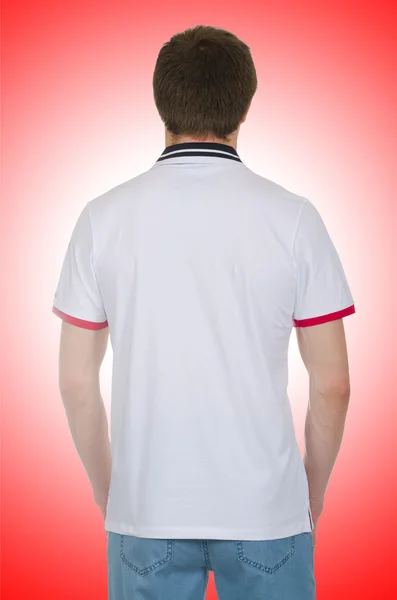 Camiseta masculina isolada no fundo branco — Fotografia de Stock