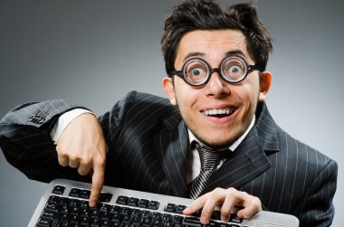 Bilgisayar geek klavye ile