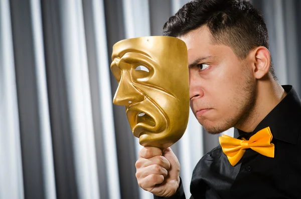 Grappig concept met theatraal masker — Stockfoto