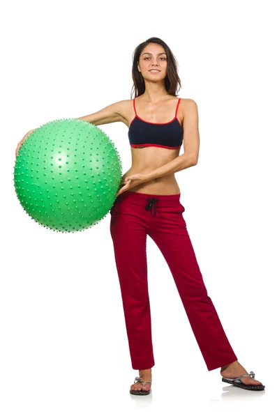 Frau trainiert mit Ball — Stockfoto