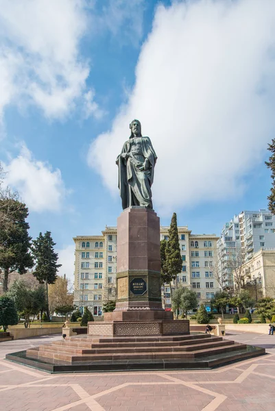 Nizami monument in Baku Azerbaijan — Stock Photo, Image