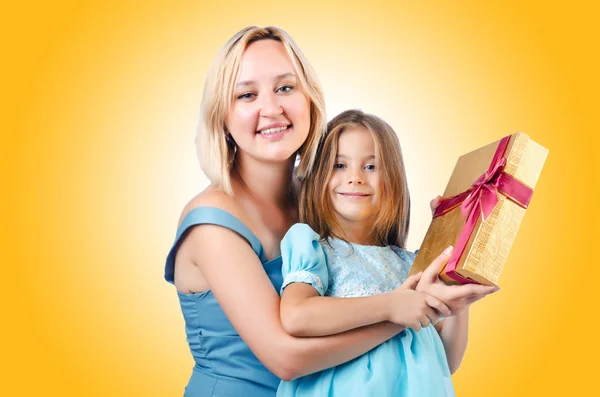 Felice mamma e figlia — Foto Stock