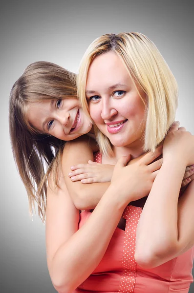 Happy mom and daughter — Stock Photo, Image