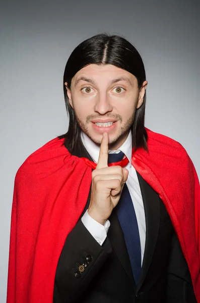 Homem vestindo roupas vermelhas — Fotografia de Stock