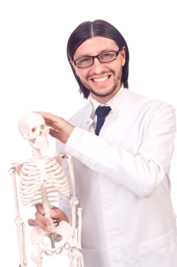 İskeleti beyaz olan komik öğretmen.