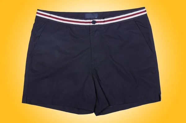 Svart man shorts — Stockfoto