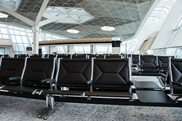 Black Chairs in the airport — Stock Photo, Image