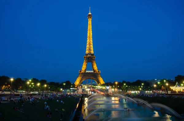 Eiffel Tower  in Paris — Stock Photo, Image