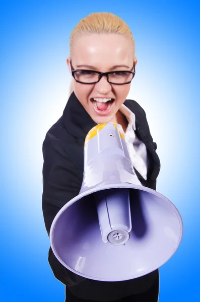 Mulher empresária com alto-falante em azul — Fotografia de Stock