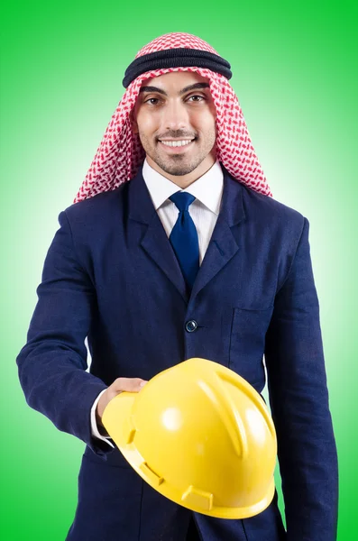 Arabische zakenman geïsoleerd op groen — Stockfoto