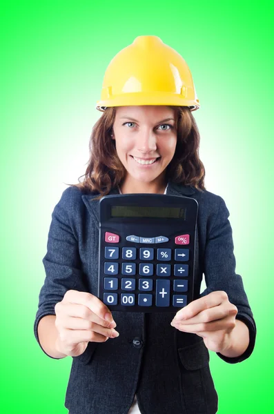 Femeie constructor cu calculator — Fotografie, imagine de stoc