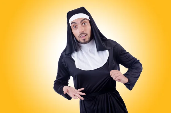 Monja masculina en religiosa divertida —  Fotos de Stock