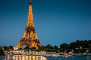 Eyfel Kulesi, paris.