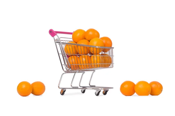Süpermarket arabası portakal tam — Stok fotoğraf
