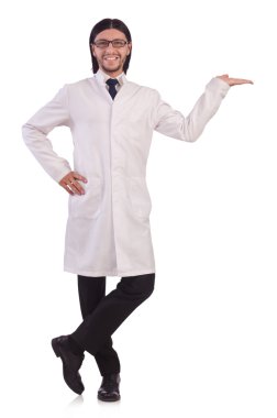 Genç erkek doktor beyazı izole etti.