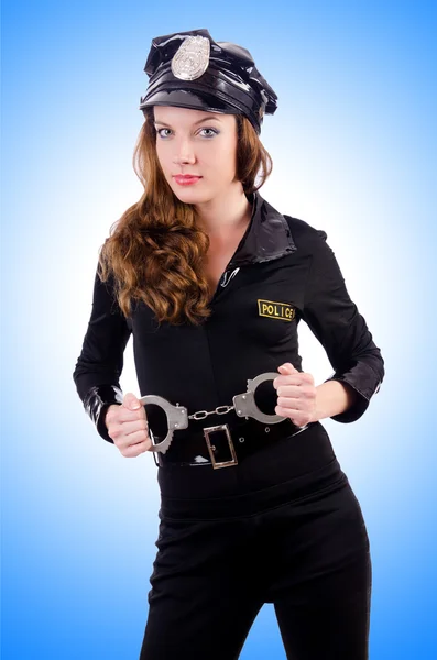 Polizia donna con le manette — Foto Stock